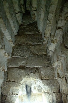 Interior de la pirámide de meidum